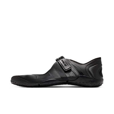 NIKESKIMS+RIFT+SATIN.png